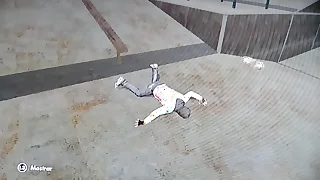 BDSM maniac hits his acquiesce natter on in a dark garage&period;